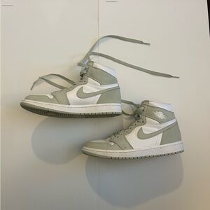 Women’s Nike Air Jordan’s High Tops Sea Foam Green size 7.5